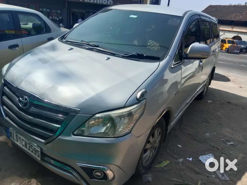 Innova 2009 Diesel Well Maintained  Very Good Engine Comfort Ride