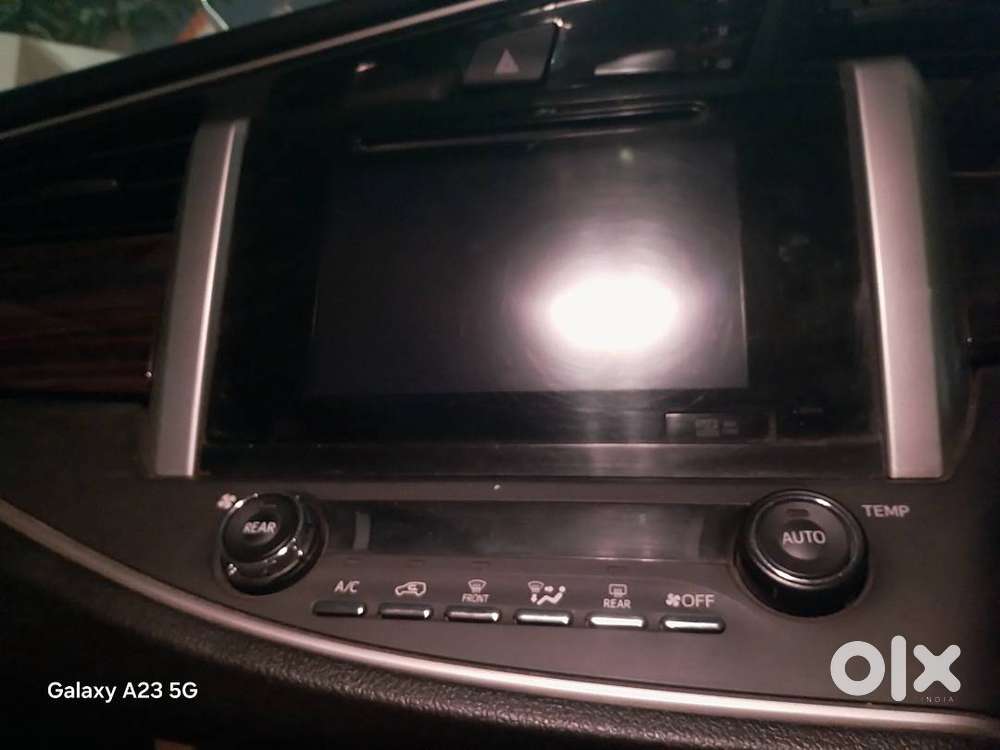 Toyota Innova Crysta 2017