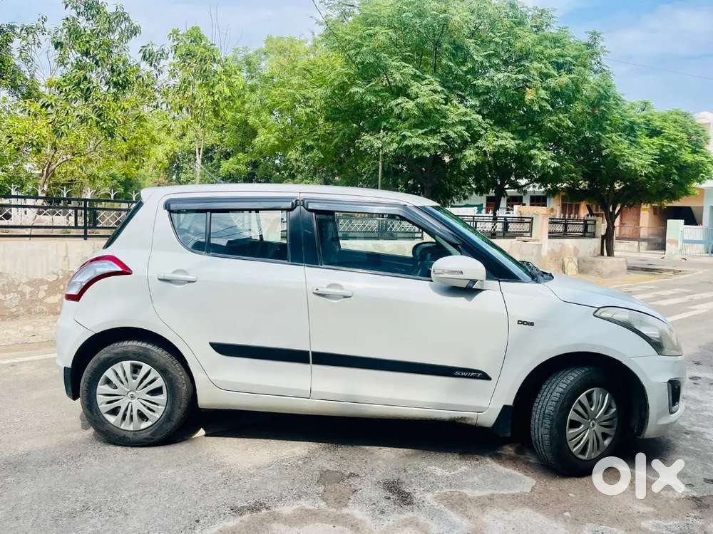Maruti Suzuki Swift 2016 Diesel 132000 Km Driven