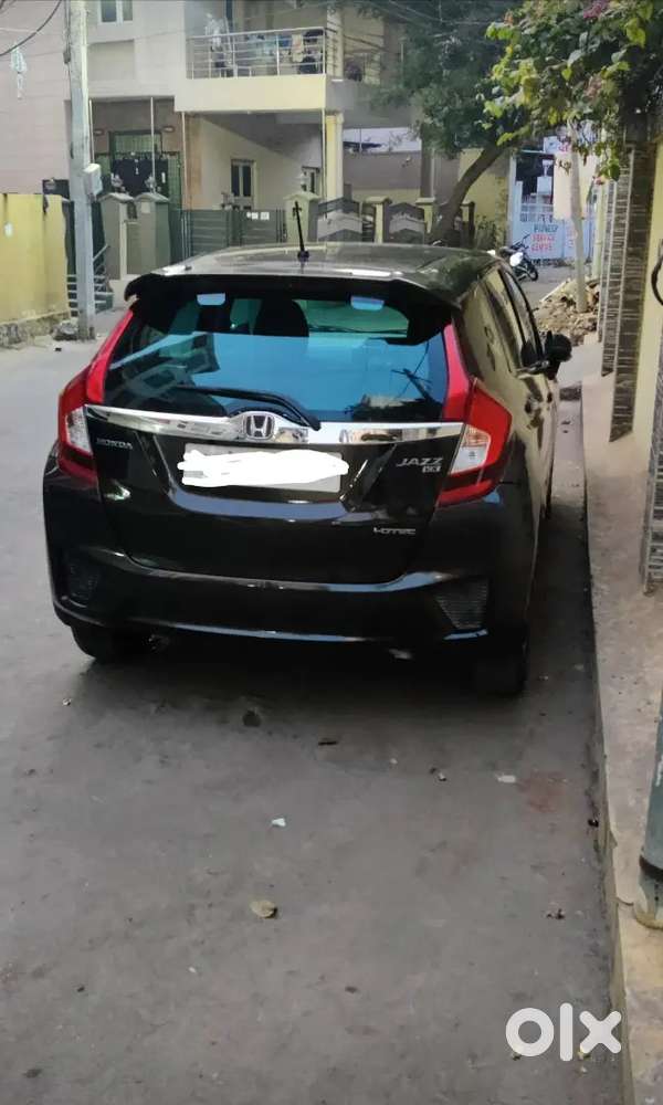 Honda Jazz Vx 2016 With Complete Showroom Track