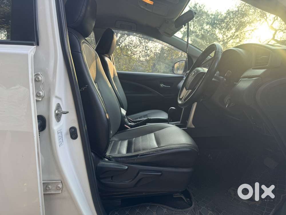 Toyota Innova Crysta 2.8 Gx At 8s, 2019, Diesel