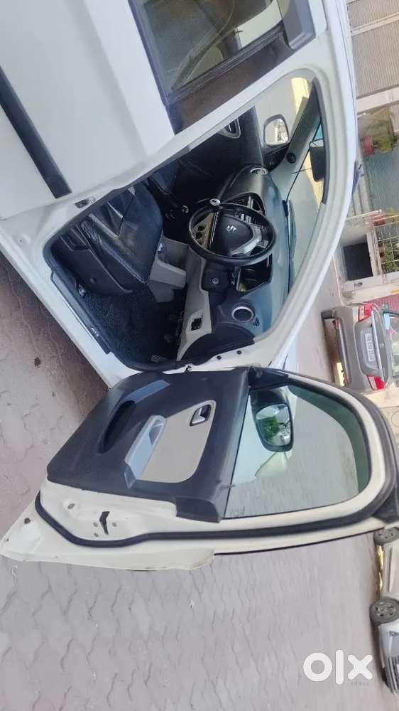Alto K10 Vxi, Top Veriant