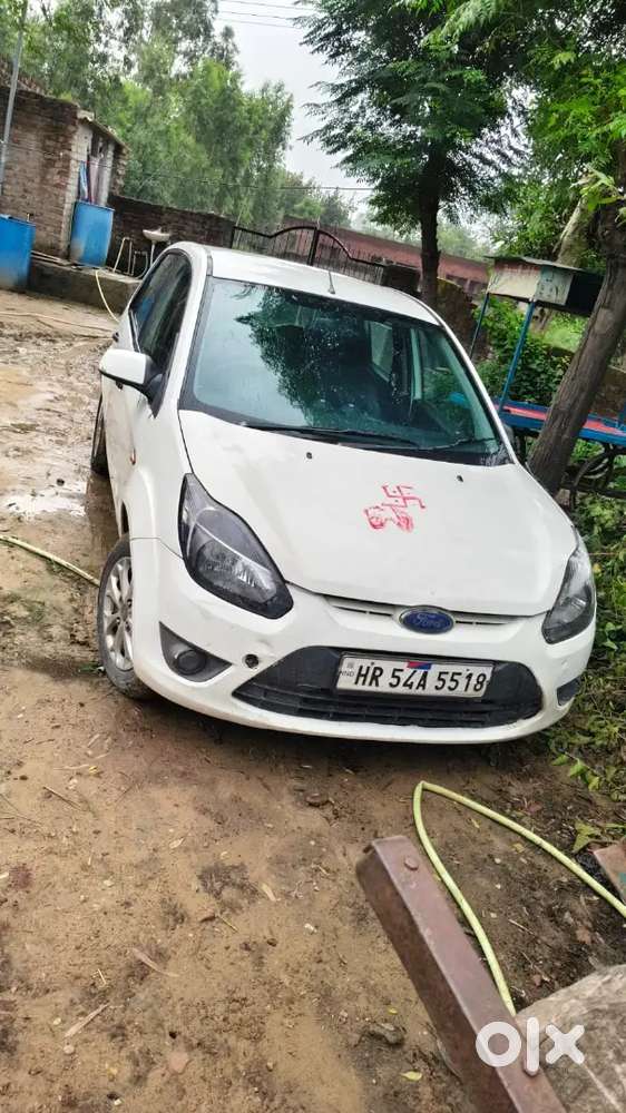 Ford Figo Petrol Lxi 2011