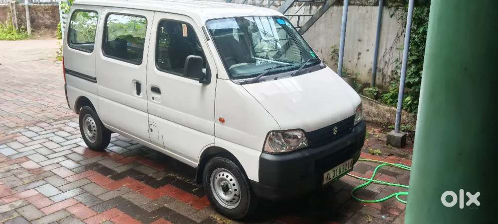 Maruti Suzuki Eeco 2025 Cng & Hybrids 7000 Km Driven