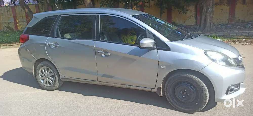 Mobilio Mobilio Mobilio