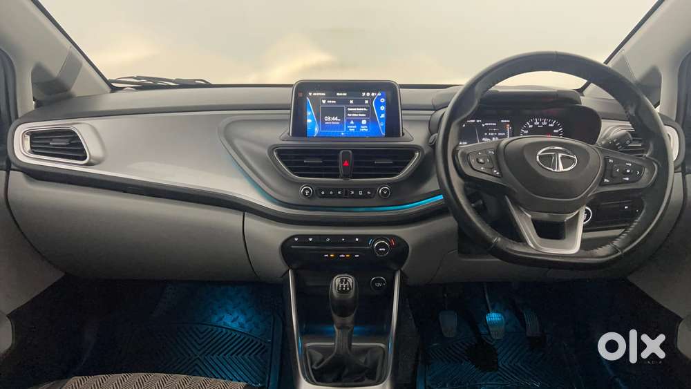 Tata Altroz Xz, 2021, Petrol