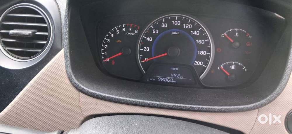 Hyundai Grand I10 Sportz, 2014, Petrol