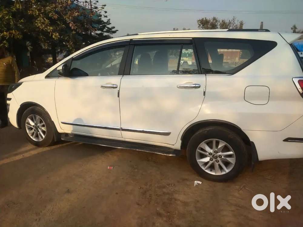 Toyota Innova Crysta 2018