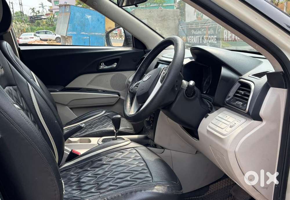 Mahindra Xuv300 W8 Amt Diesel, 2019, Diesel