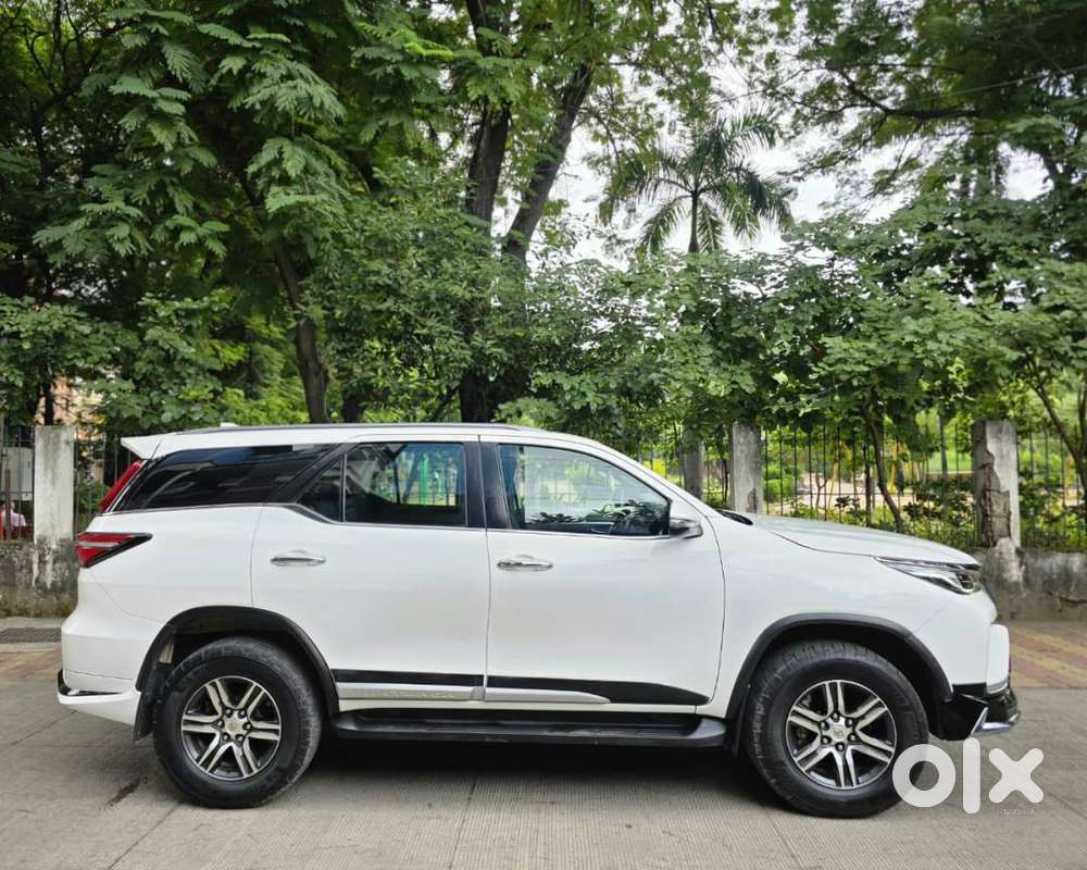 Toyota Fortuner 4x2 Manual   Year :- 2021 Ownership :- 1st Km :- 91000