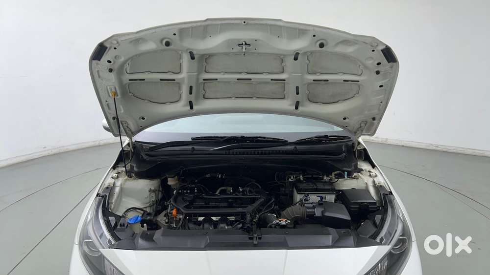 Hyundai I20 Asta (o) 1.2 Ivt, 2022, Petrol