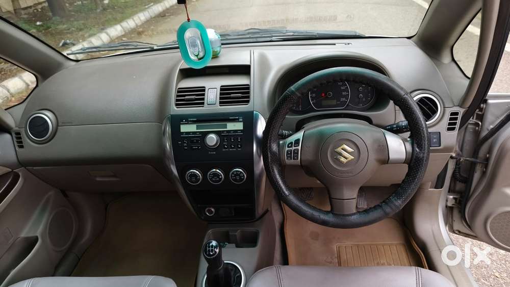 Maruti Suzuki Sx4 Zxi Mt Bsiv, 2011, Petrol