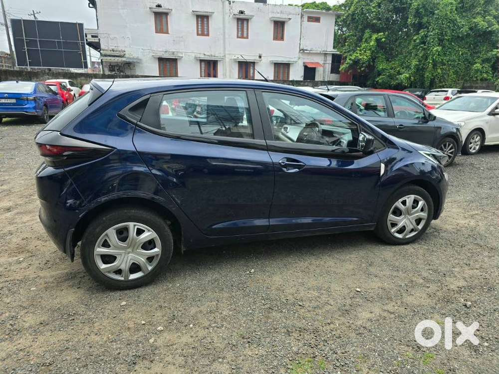 Tata Altroz 1.2 Xta Petrol Dct, 2022, Petrol