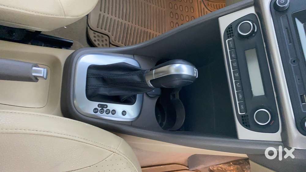 Volkswagen Vento 1.2 Tsi Highline Plus At, 2017, Petrol