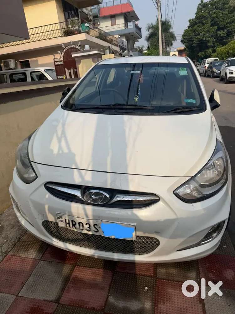 Hyundai Verna Fluidic Sx 2015