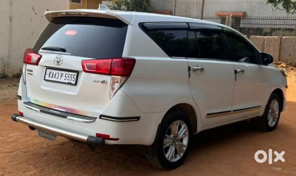 Toyota Innova Crysta 2019 Diesel 270000 Km Driven