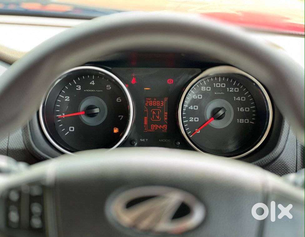 Mahindra Tuv 300 T8, 2016, Diesel