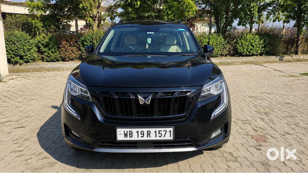 2025 Mahindra Xuv700 Ax7l At  Only 10.8k Kms  Top Model