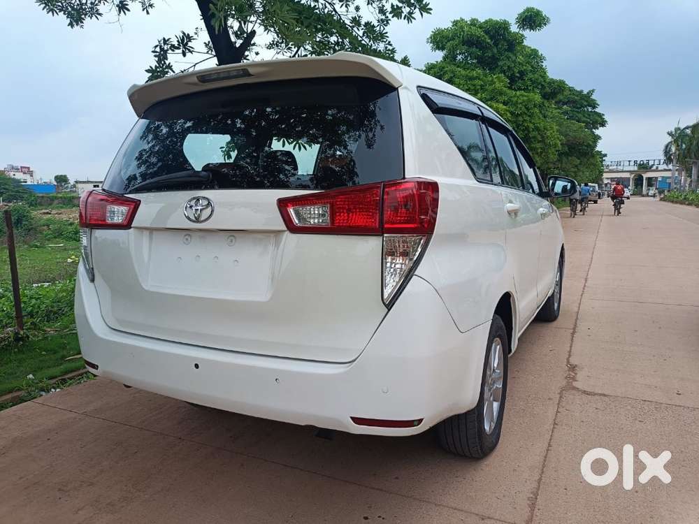 Innova Crysta Gx 8 Seater Feature Loaded.