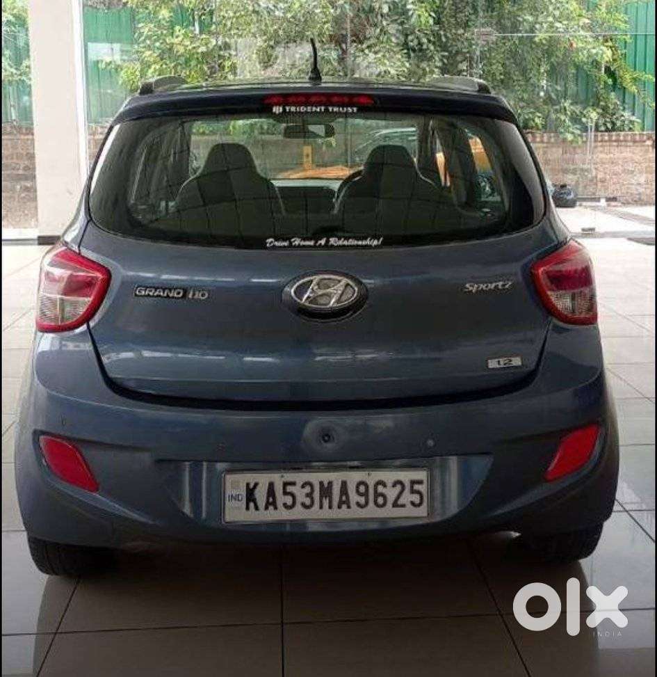 Hyundai Grand I10 Sportz, 2013, Petrol