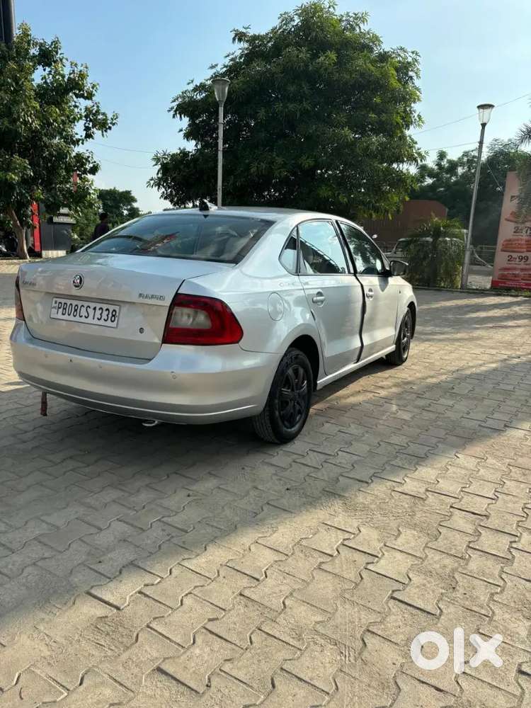 Skoda Rapid 2014 Diesel 172 Km Driven