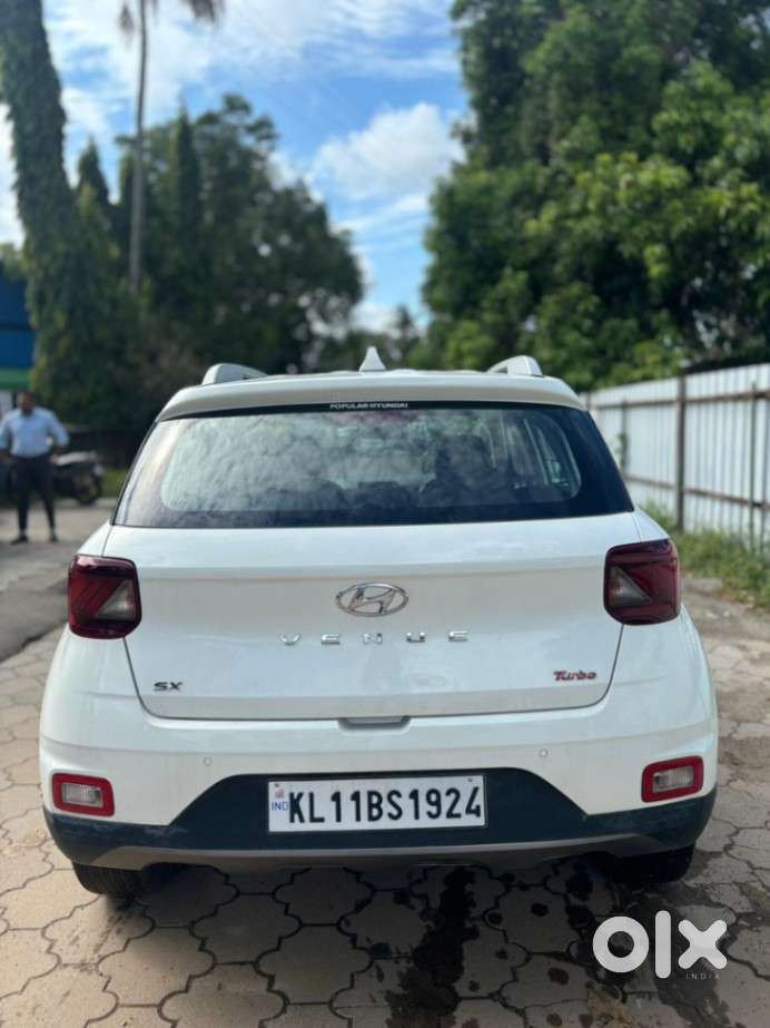 Hyundai Venue S Turbo, 2019, Petrol