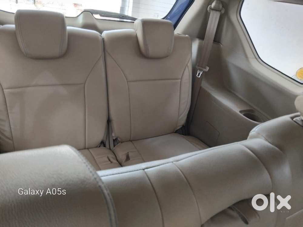 Maruti Suzuki Ertiga Vxi At Petrol, 2022, Petrol