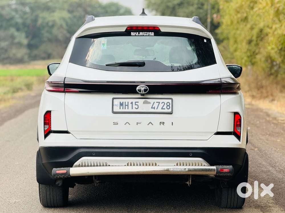 Tata Safari Pure, 2024, Diesel