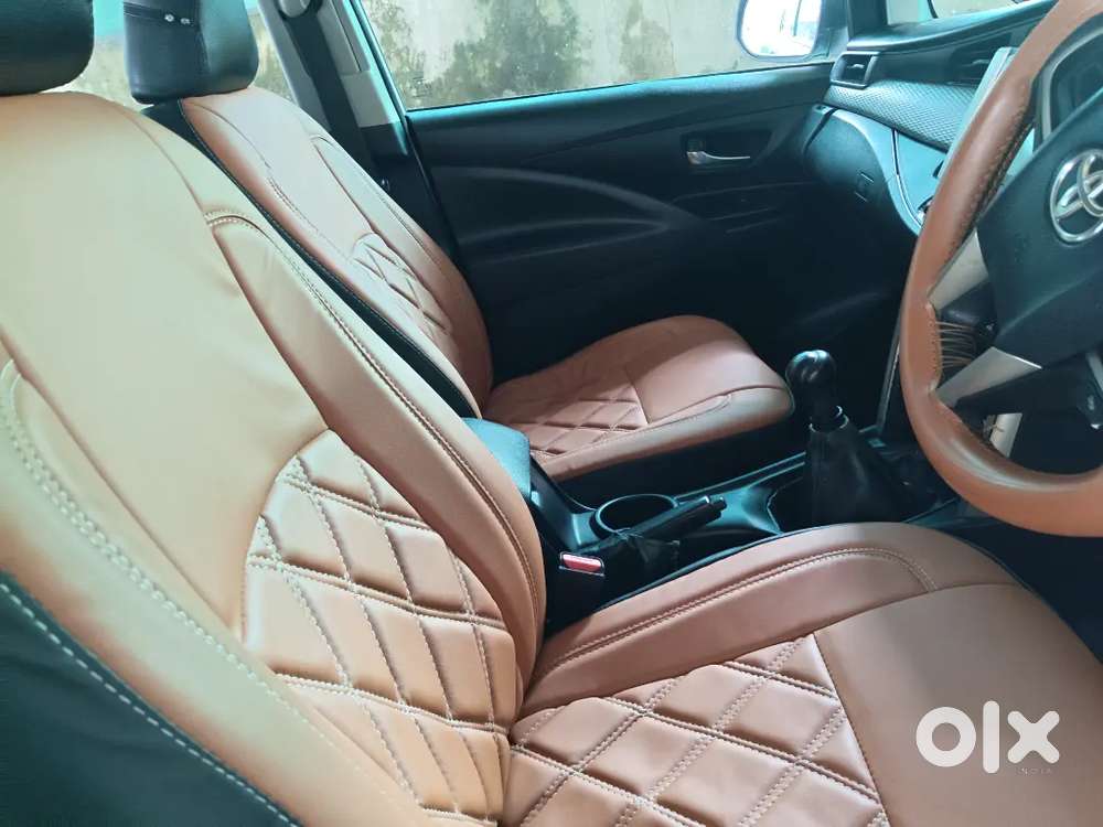 Toyota Innova Crysta 2016 Variant