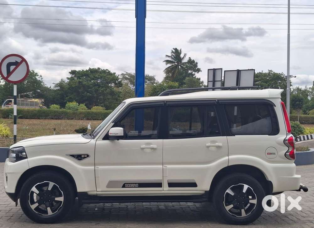 Mahindra Scorpio S11 Mt 7s, 2023, Diesel