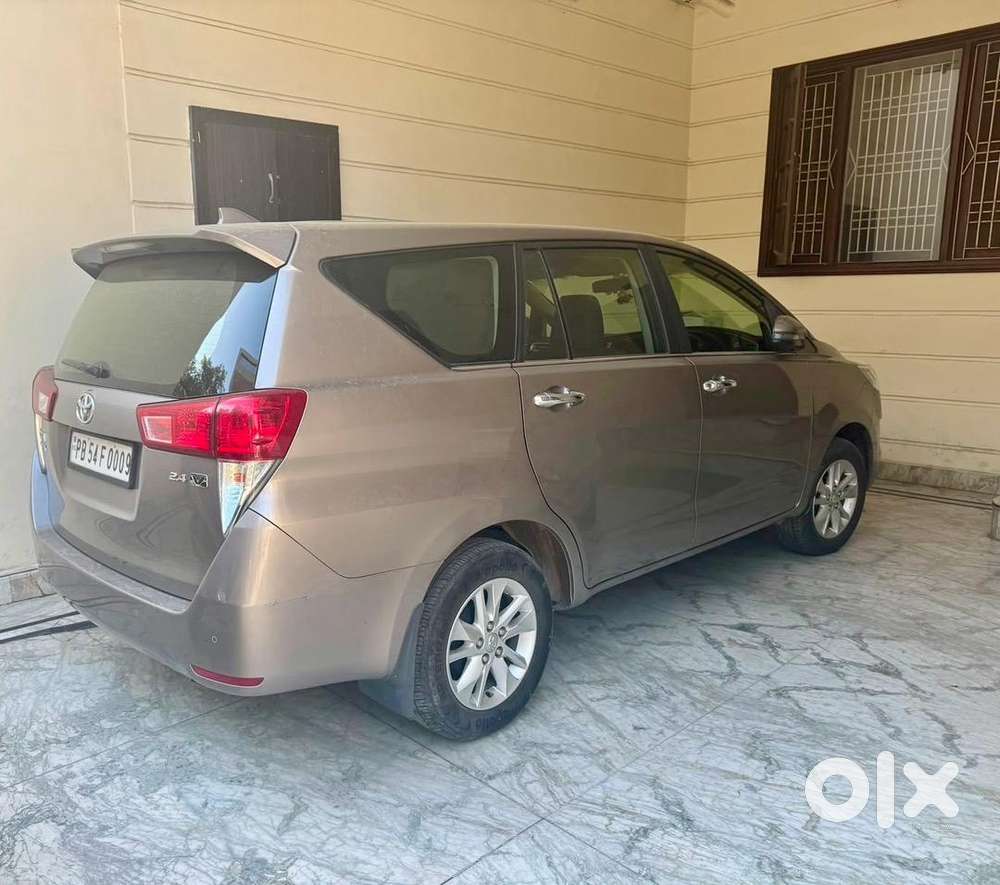 Toyota Innova Crysta 2021 32000 Km Driven