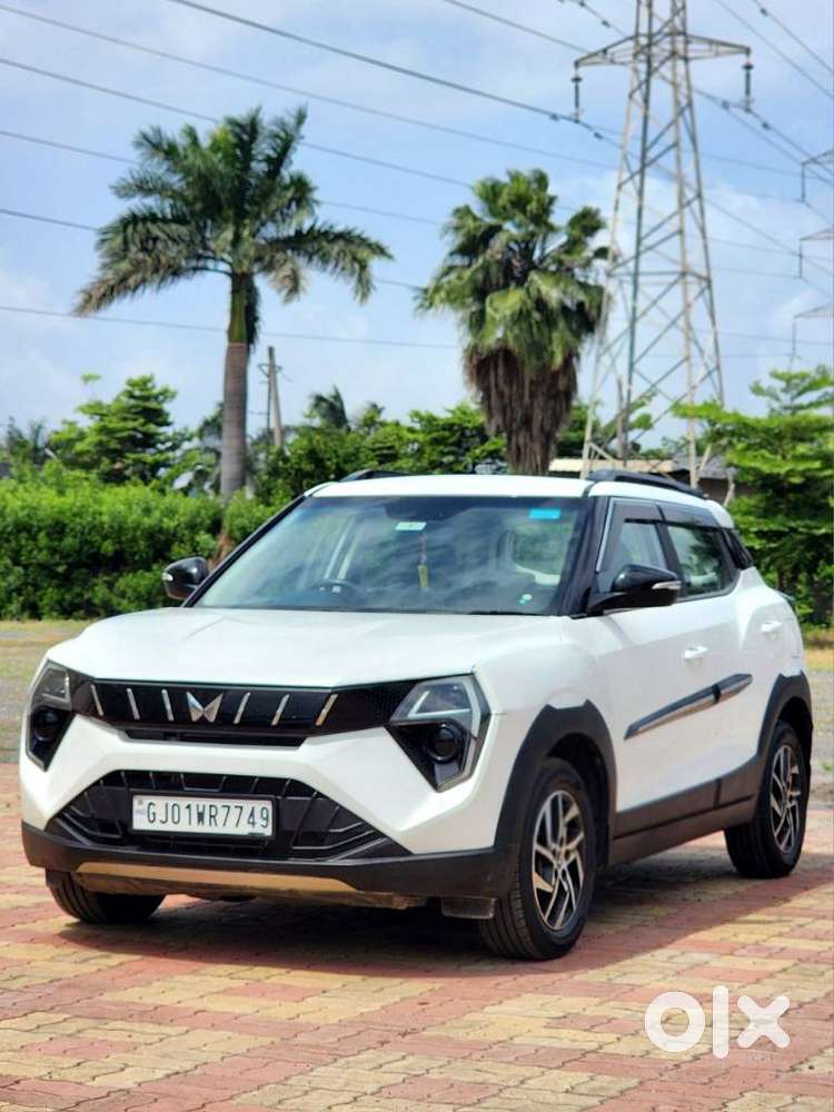 Mahindra Xuv 3xo Ax5 1.5 Diesel Autoshift Plus, 2024, Diesel