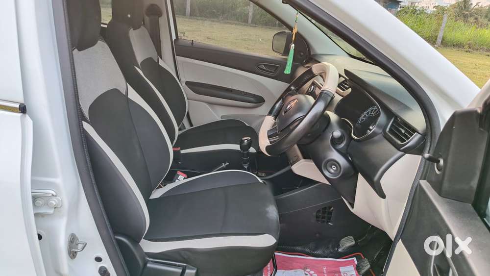 Renault Triber Rxl, 2023, Petrol