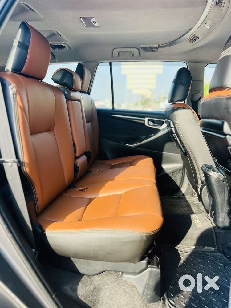 Toyota Innova Crysta 2.4 Vx Mt 8s, 2016, Diesel
