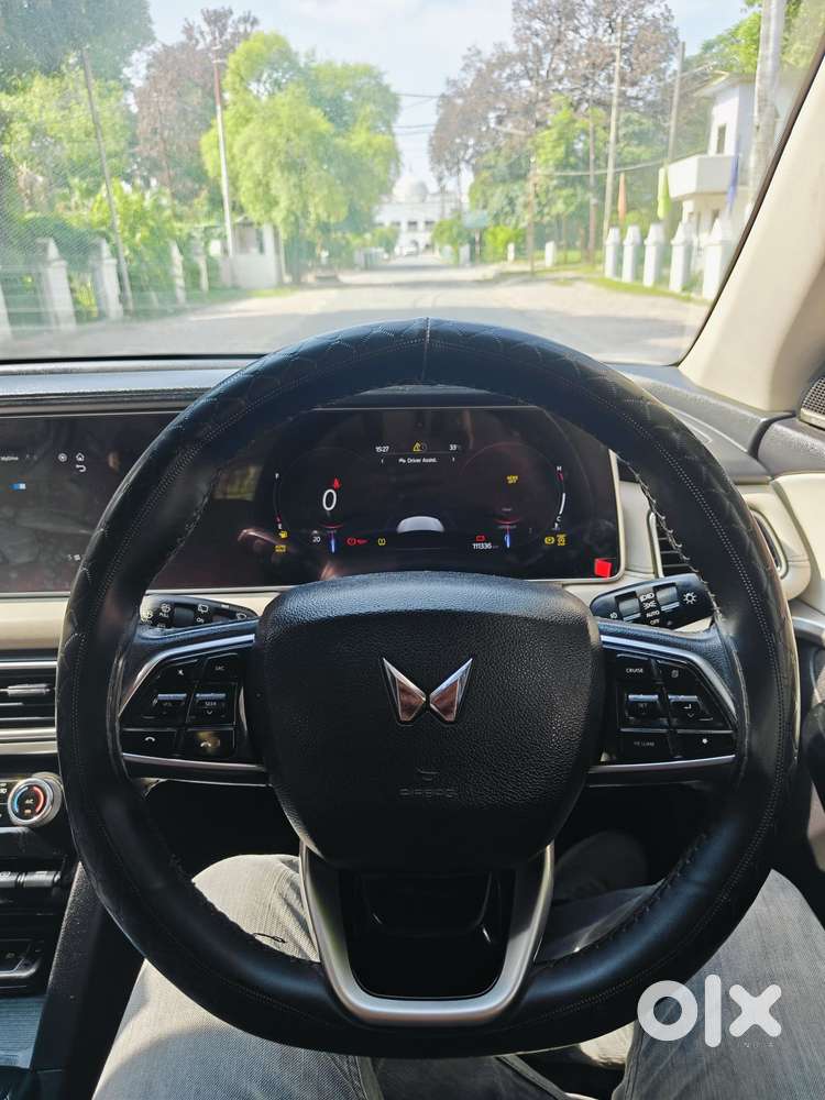 Mahindra Xuv700 2.2 Ax 7 Diesel At Str Awd, 2023, Diesel