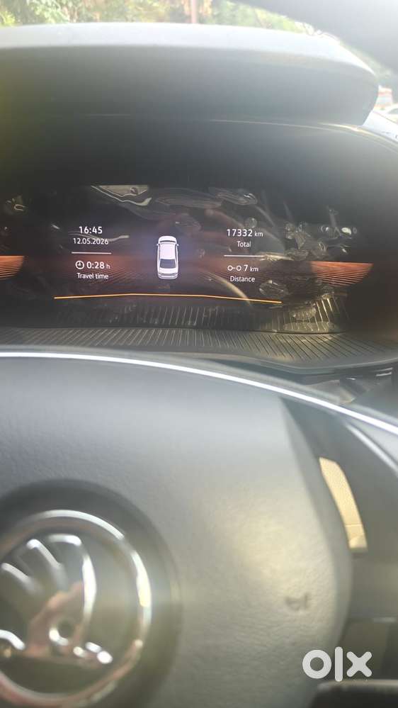 Skoda Slavia 1.0 Tsi Style At, 2023, Petrol