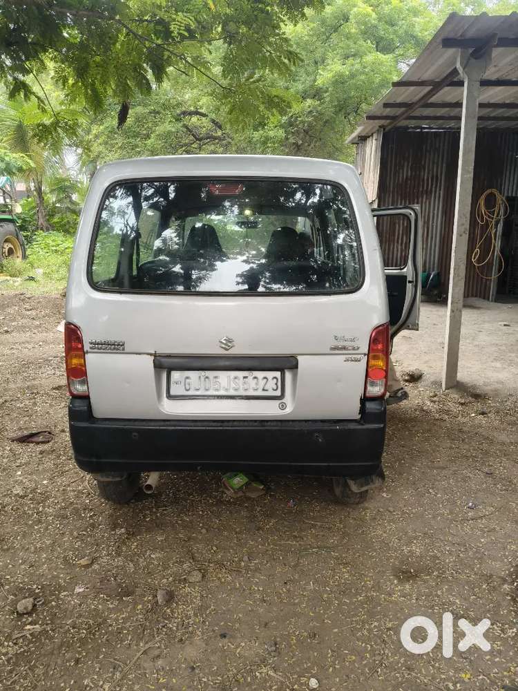 2nd Owner 2017 Maruti Eeco 5 Str Ac Cng