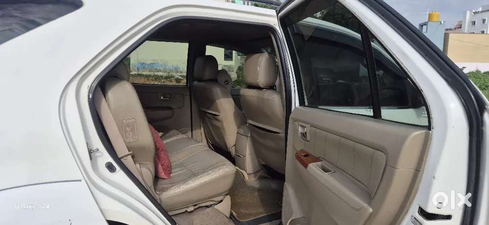 Toyota Fortuner 2011 Diesel