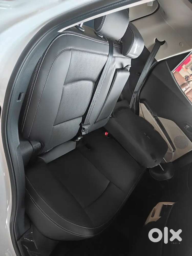 Mahindra Xuv 3xo 2026 Manual All Variant Colour Available