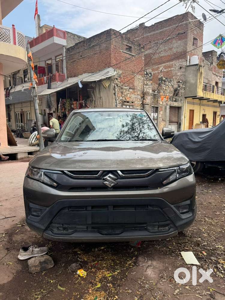 Maruti Suzuki Brezza 2024 Petrol Well Maintained