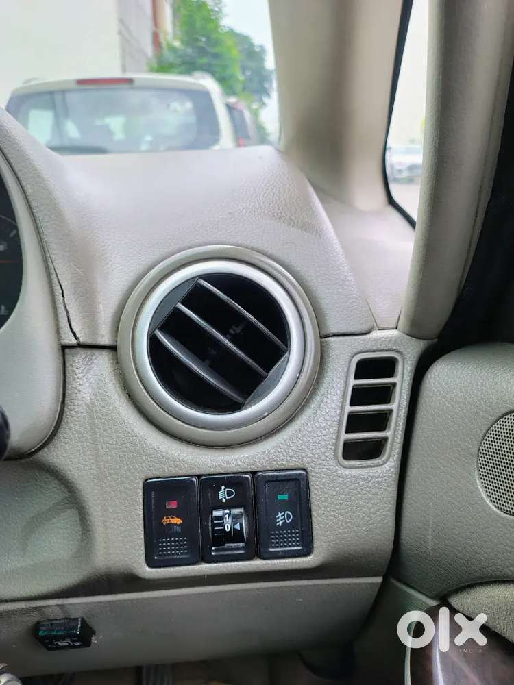 Maruti Suzuki Sx4 Zxi 2010 Petrol Manual.    Cng Fitted