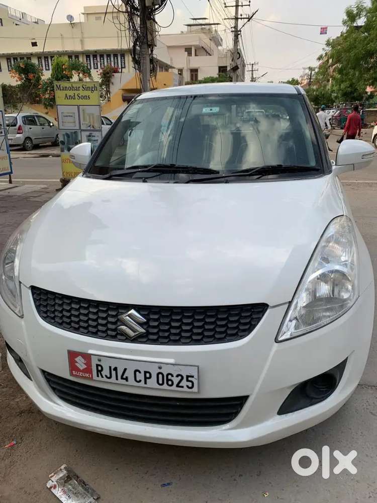 Maruti Suzuki Swift 2013 पेट्रोल ऑटोमैटिक