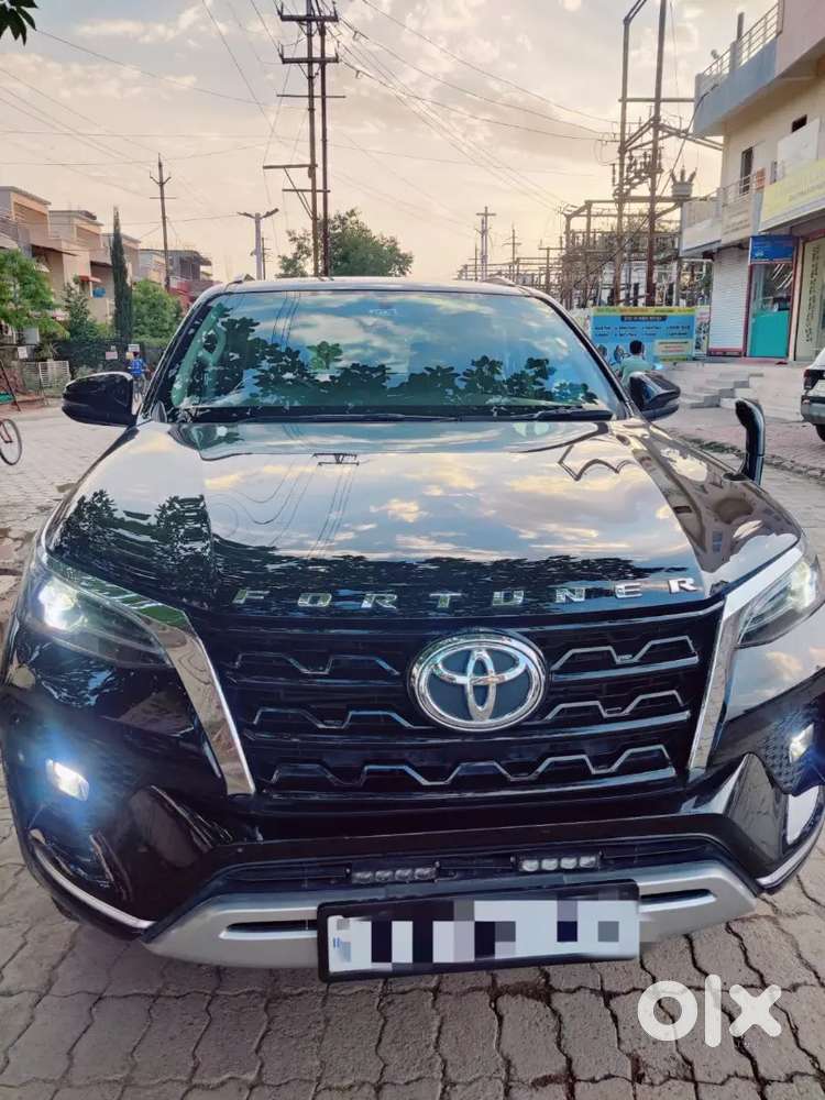 Toyota Fortuner 2025 Diesel 51000 Km Driven