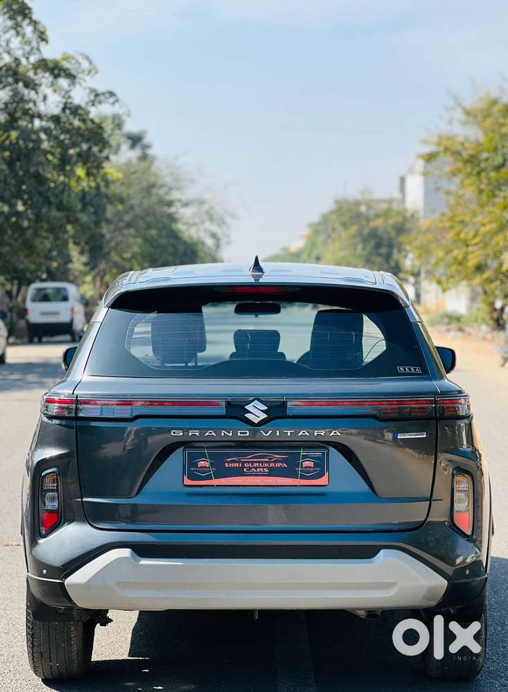 Maruti Suzuki Grand Vitara 1.5 Delta Smart Hybrid At, 2023, Petrol