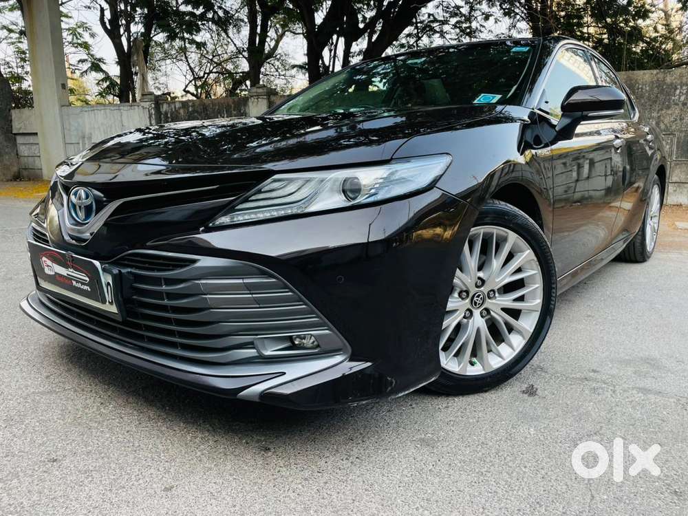 Toyota Camry Hybrid, 2020, Petrol
