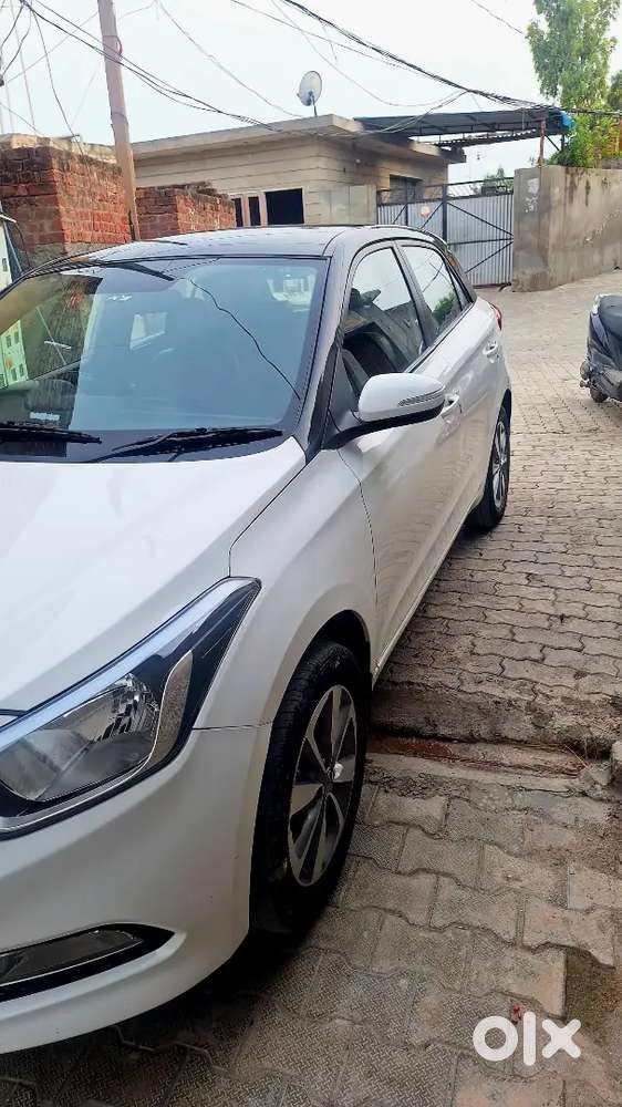 (urgent Sale) Hyundai I20 2017 Petrol Well Maintained
