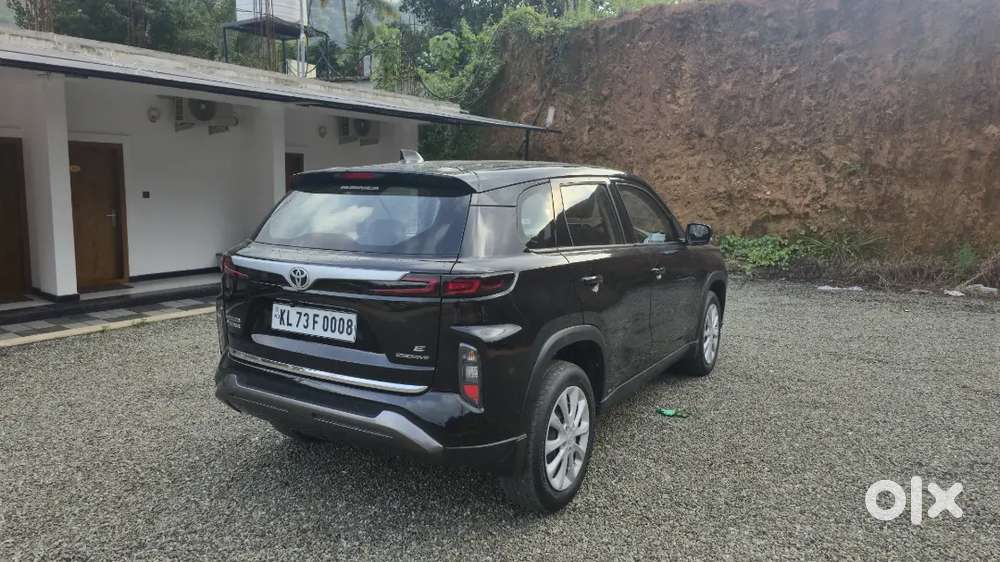 Toyota Urban Cruiser 2024 Drive Petrol