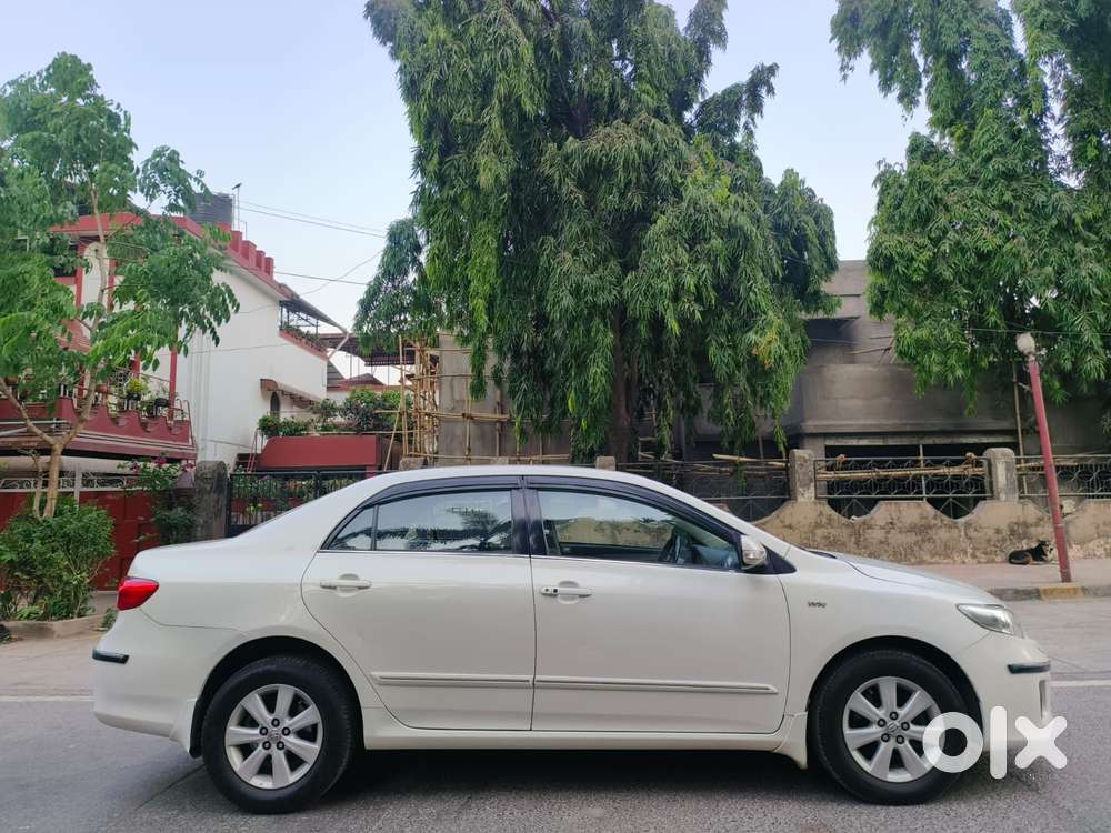 Toyota Corolla Altis 1.8g Limited, 2013, Petrol