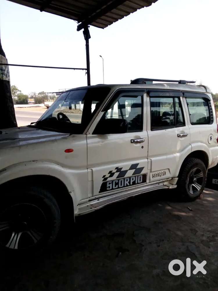 Mahindra Scorpio Classic 2010