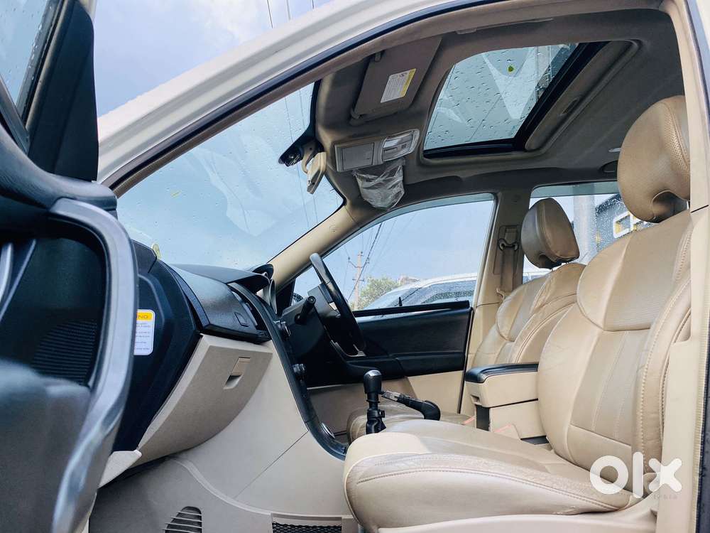 Mahindra Xuv500 2.2 W10 Sportz Edition Mt, 2016, Diesel